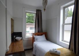 Sahara Motels 4