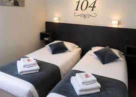 Logis Hôtels - Hôtel et Restaurant Le Lion d'Or 4