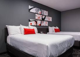 Astro Pasadena Hotel 4