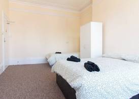 Brookvale Guest House Room 2 3