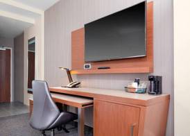 Courtyard by Marriott DeLand Historic Downtown 3