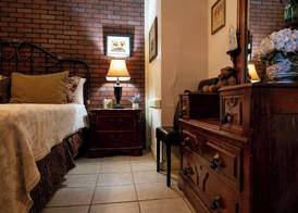 Gunn House Hotel 5