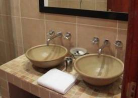 Attaché Guest Lodge & Health Spa 4