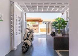 Modern Townhome / 2BR near CNX moat 5