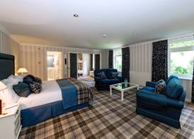 Lakeside Hotel and Spa 4