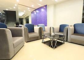 City Hotel & Suites 3