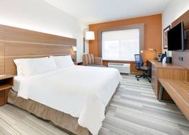Holiday Inn Express & Suites MITCHELL by IHG 2