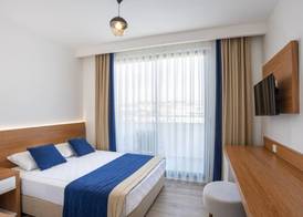 The Sansa Hotel & Spa 4