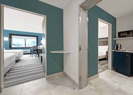 Holiday Inn Express & Suites HOUSTON MEMORIAL - CITY CENTRE by IHG 3