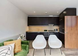 The Wembley Hideaway - Bright 2bdr Flat 4