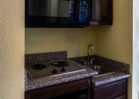Rivers Inn and Suites 5