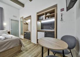 Tritoni Mini Studios - Valletta 5