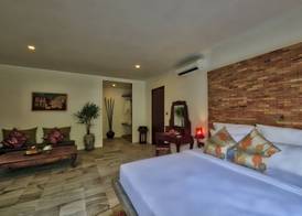 Mane Village Suites 5