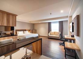 Swiss-Belhotel Karawang 5