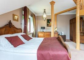 Royal Rooms 3