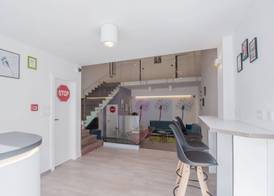 Dandelion boutique hostel 3