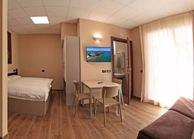 Smeraldo dip Villa Canneto 2
