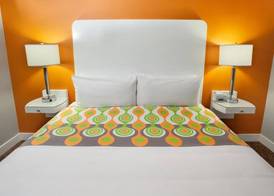 Sportsmens Lodge Hotel 3
