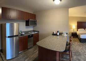 Medallion Inn and Suites 4