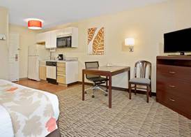 MainStay Suites Cincinnati Blue Ash 5