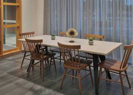 Fairfield Inn & Suites by Marriott Chicago O'Hare 4