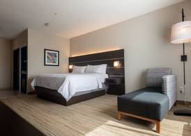 Holiday Inn Express & Suites BEAUMONT NW PARKDALE MALL by IHG 2