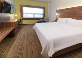 Holiday Inn Express & Suites ENSENADA CENTRO by IHG 3