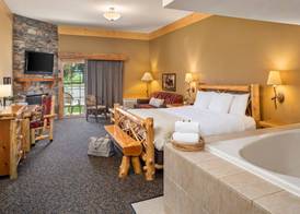 bantr Grand Hotel Wausau - Rothschild 4