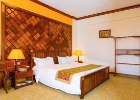 Eastland Hotel 5