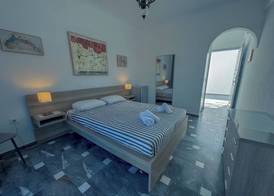 Tritonas Rooms 2