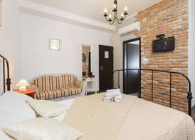 Prior Suites Split 3