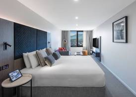 Deco Hotel Canberra 5