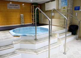 Riviera Hotel & Holiday Apartments 5