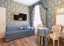 Canal View San Marco Luxury Rooms 3