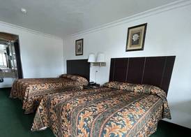 Chino Motel 5