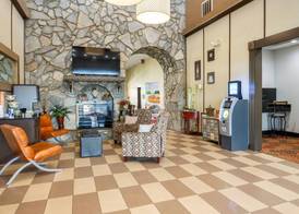 Quality Suites Hickory South 4