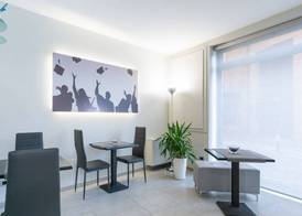 Hotel University 4