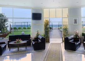 Resort Sur Beach Holiday 3