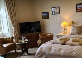 CREAG DHUBH COUNTRY HOUSE 4