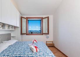 Vhouse 4