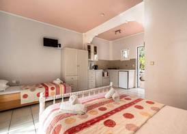 Helena Inn Kefalonia 4