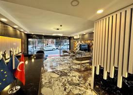 Crowned Exclusive Hotel 5