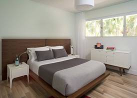 1818 Meridian House Apartments and Suites by Eskape Collection 2