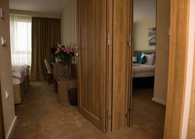 HOTEL NAIS 3