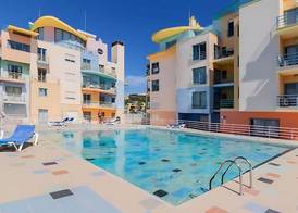 Marina View 1 Bedroom Apartment w Swimming Pool 2