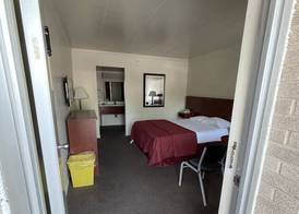 VIBE INN - WHIRLPOOLS SUITES - Lyons 4