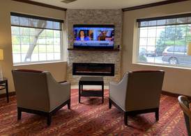 Days Inn by Wyndham Austintown 3
