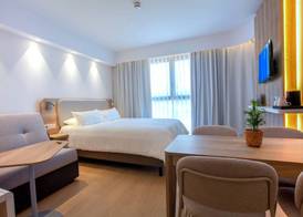 Holiday Inn Express & Suites Barcelona - Sabadell by IHG 2