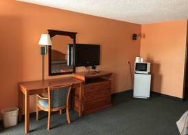 American Inn Cleburne 4