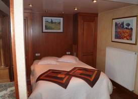 Hotel Restaurant Les Pins logis 2